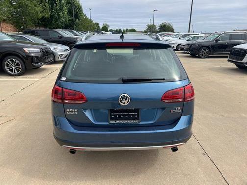 Silk Blue Metallic 2017 Volkswagen Golf Alltrack TSI SEL