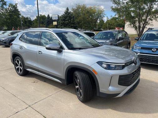 2025 Volkswagen Tiguan 2.0T SE 4MOTION