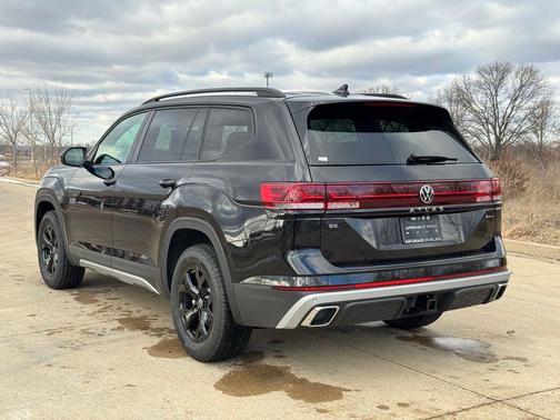 2026 Volkswagen Atlas Peak Edition
