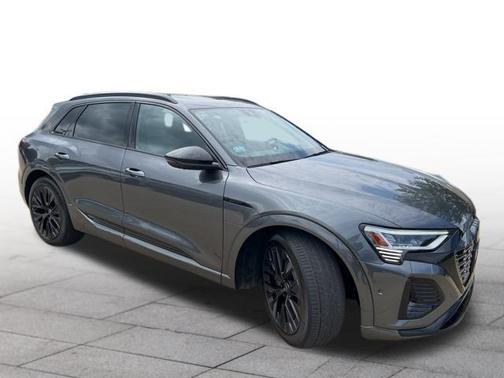 2024 Audi Q8 e-tron Prestige