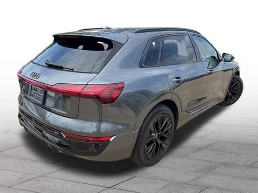 2024 Audi Q8 e-tron Prestige