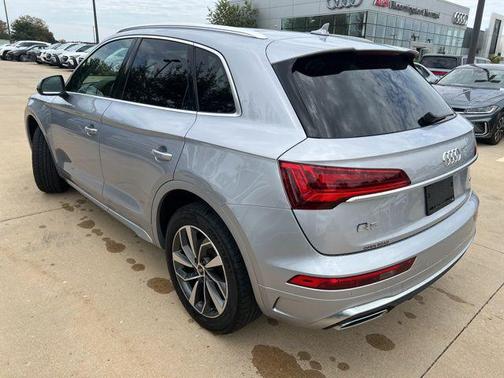 2022 Audi Q5 45 S line Premium Plus