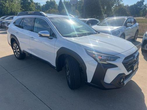 2025 Subaru Outback Touring XT