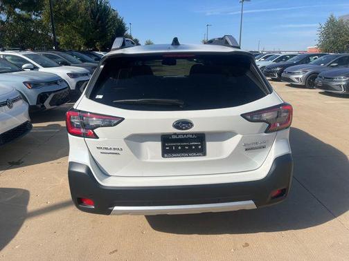 2025 Subaru Outback Touring XT