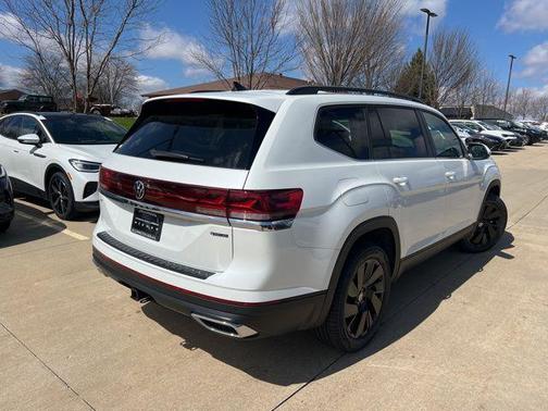 2026 Volkswagen Atlas 2.0T SE w/Technology 4MOTION