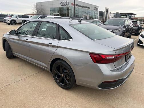 2026 Volkswagen Jetta 1.4T SE