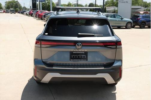 2025 Volkswagen Tiguan 2.0T SE 4MOTION