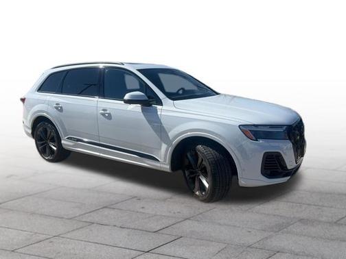 2025 Audi Q7 55 Premium Plus