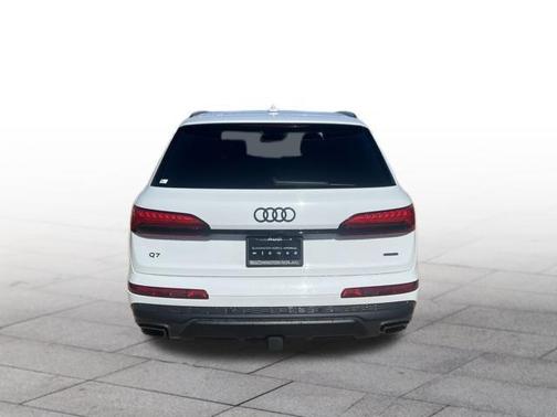2025 Audi Q7 55 Premium Plus