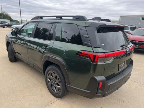 Deep Emerald Green Pearl 2026 Subaru Outback Premium