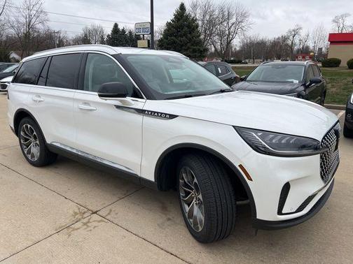 pristine white metallic tri-coat 2026 Lincoln Aviator Premiere SUV