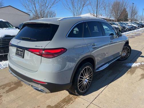2026 Mercedes-Benz GLC 300 4MATIC