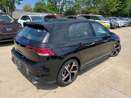 mythos black metallic 2026 Volkswagen Golf GTI 2.0T SE DSG