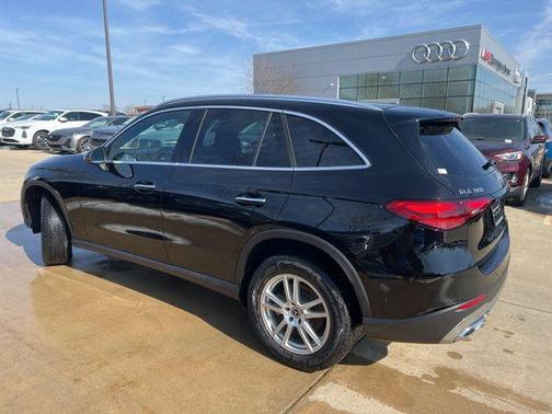 2025 Mercedes-Benz GLC 300 4MATIC