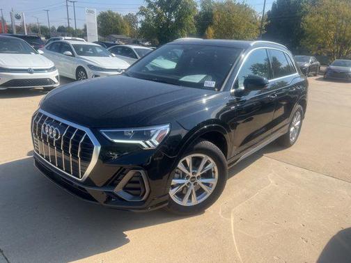 2025 Audi Q3 45 S line Premium Plus
