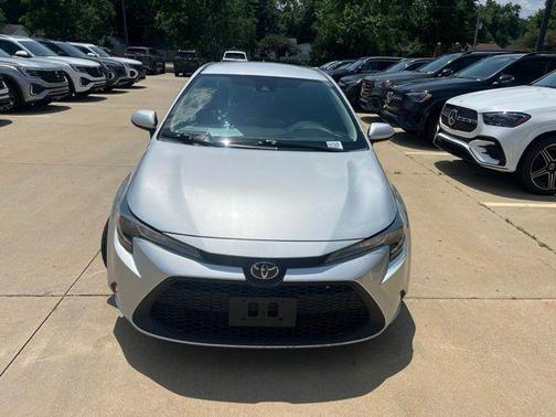 Classic Silver Metallic 2020 Toyota Corolla LE
