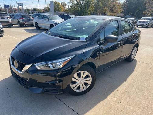 2020 Nissan Versa 1.6 S