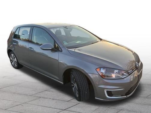 2016 Volkswagen e-Golf SE