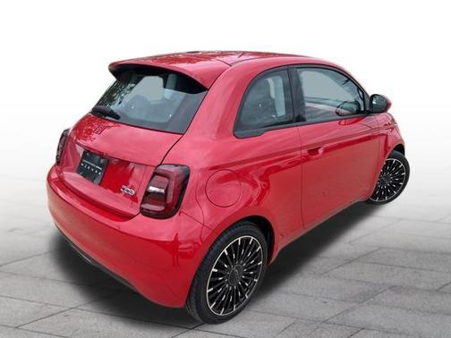 Red by (Red) 2024 FIAT 500e INSPI(RED) FWD