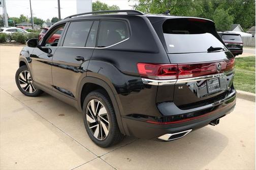 2025 Volkswagen Atlas 2.0T SE w/Technology 4MOTION