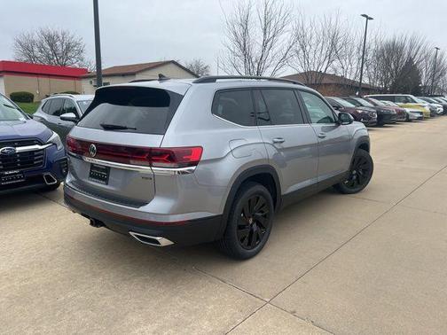 Silver Mist Metallic 2026 Volkswagen Atlas 2.0T SE w/Technology 4MOTION