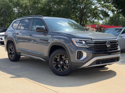 pure gray 2026 Volkswagen Atlas Peak Edition