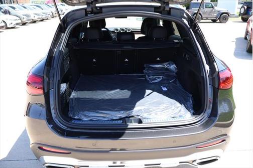 2025 Mercedes-Benz GLC 350e Base