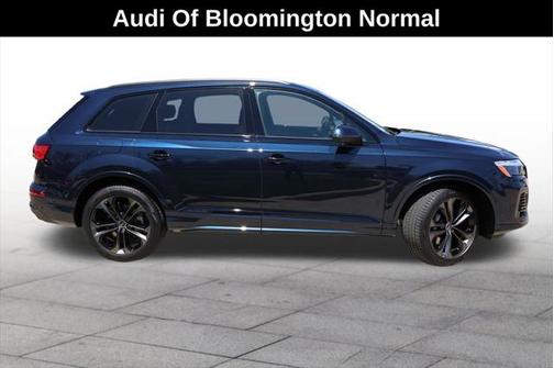 2025 Audi Q7 55 Premium Plus
