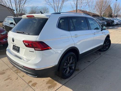 2024 Volkswagen Tiguan 2.0T SE 4MOTION