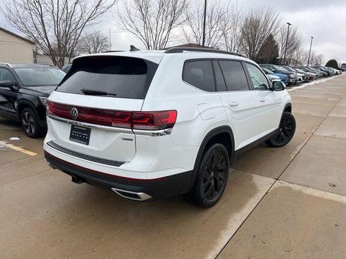 2026 Volkswagen Atlas 2.0T SE w/Technology 4MOTION