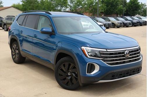 2025 Volkswagen Atlas 2.0T SE w/Technology 4MOTION