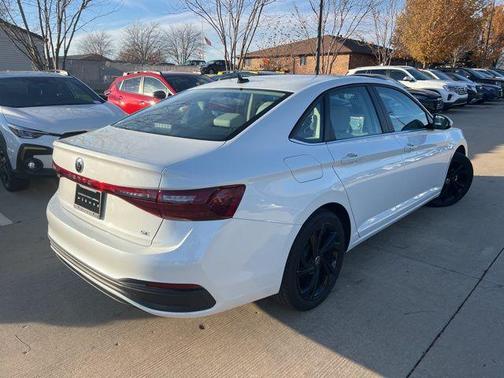 2025 Volkswagen Jetta 1.5T SE