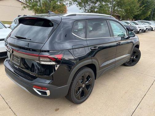 2025 Volkswagen Taos 1.5T SEL