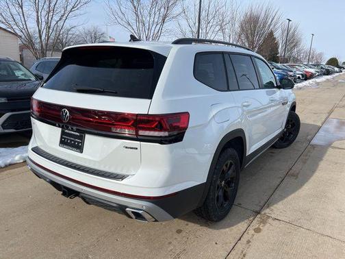 2026 Volkswagen Atlas Peak Edition