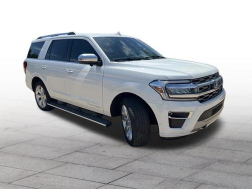 Star White Metallic Tri-Coat 2024 Ford Expedition Platinum