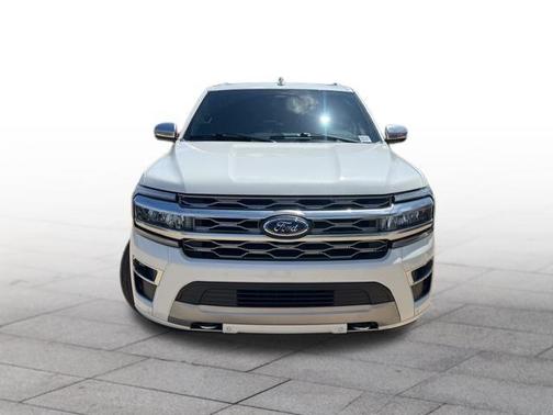 Star White Metallic Tri-Coat 2024 Ford Expedition Platinum