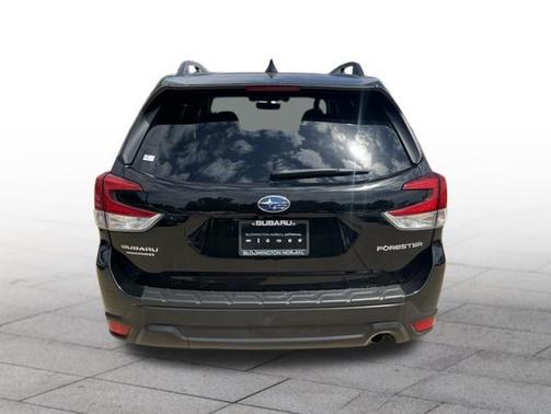 Crystal Black Silica 2021 Subaru Forester Premium