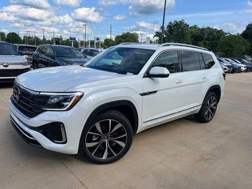 Opal White 2026 Volkswagen Atlas 2.0T SEL Premium R-Line 4MOTION