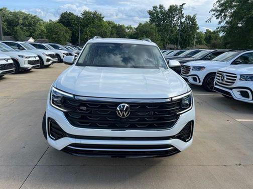 Opal White 2026 Volkswagen Atlas 2.0T SEL Premium R-Line 4MOTION