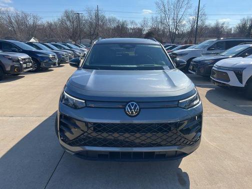 2026 Volkswagen Tiguan 2.0T SE R-Line Black 4MOTION