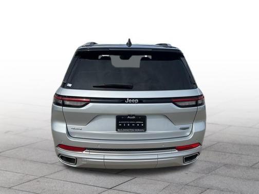 2023 Jeep Grand Cherokee Summit