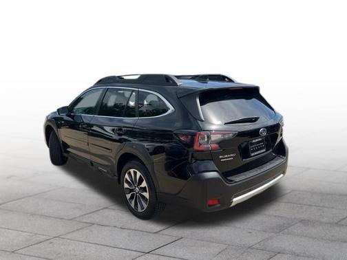 Crystal Black Silica 2023 Subaru Outback Limited