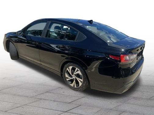 Crystal Black Silica 2025 Subaru Legacy Premium