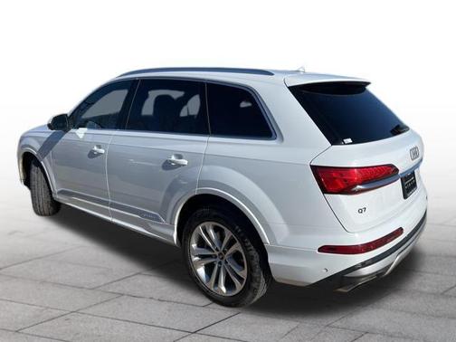 2025 Audi Q7 55 Premium Plus