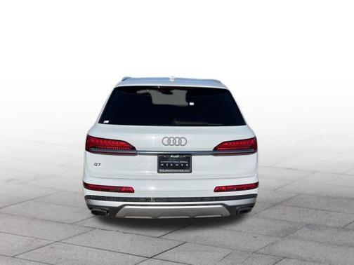 2025 Audi Q7 55 Premium Plus