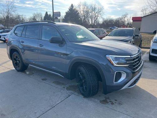 2026 Volkswagen Atlas Peak Edition