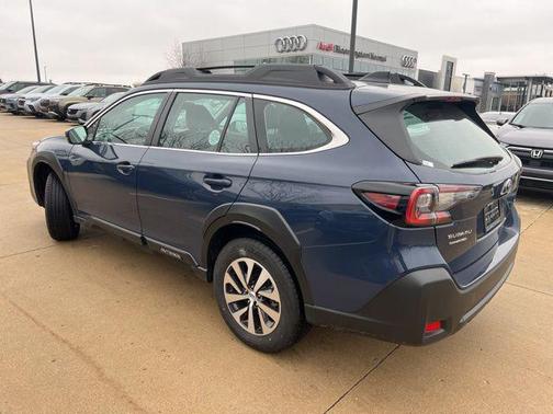 2025 Subaru Outback Base