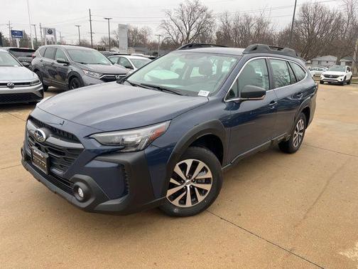 2025 Subaru Outback Base