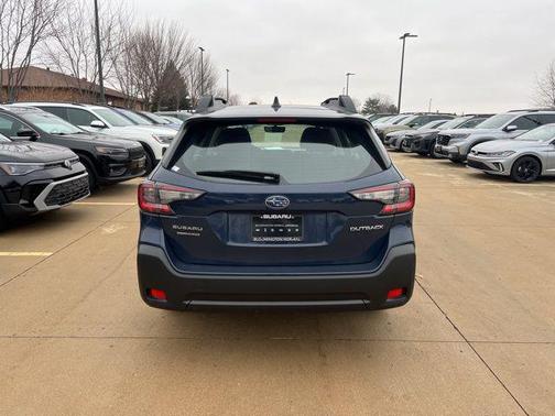 2025 Subaru Outback Base