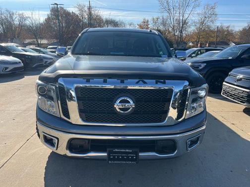 2017 Nissan Titan SL